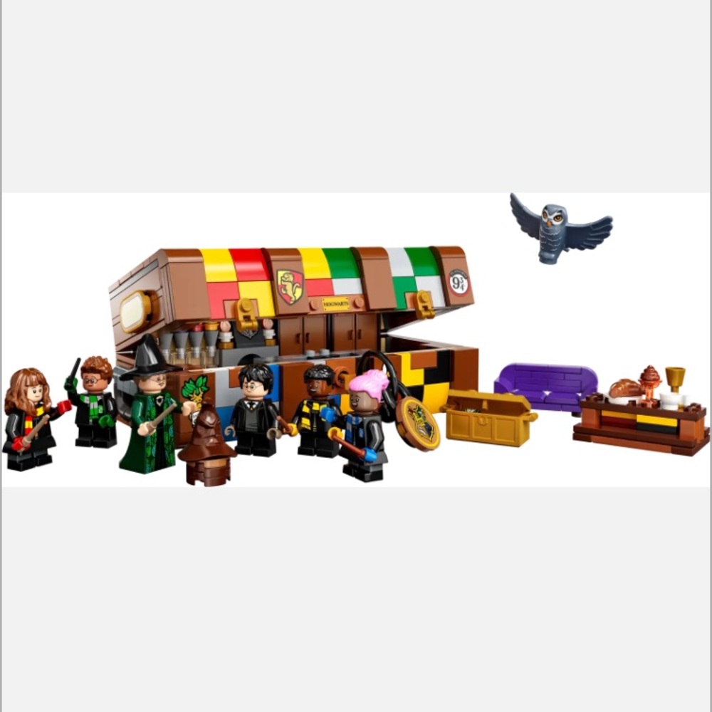 Lego Harry Potter Wizarding World Hogwarts Magical Trunk Set 76399 - Picture 2 of 16